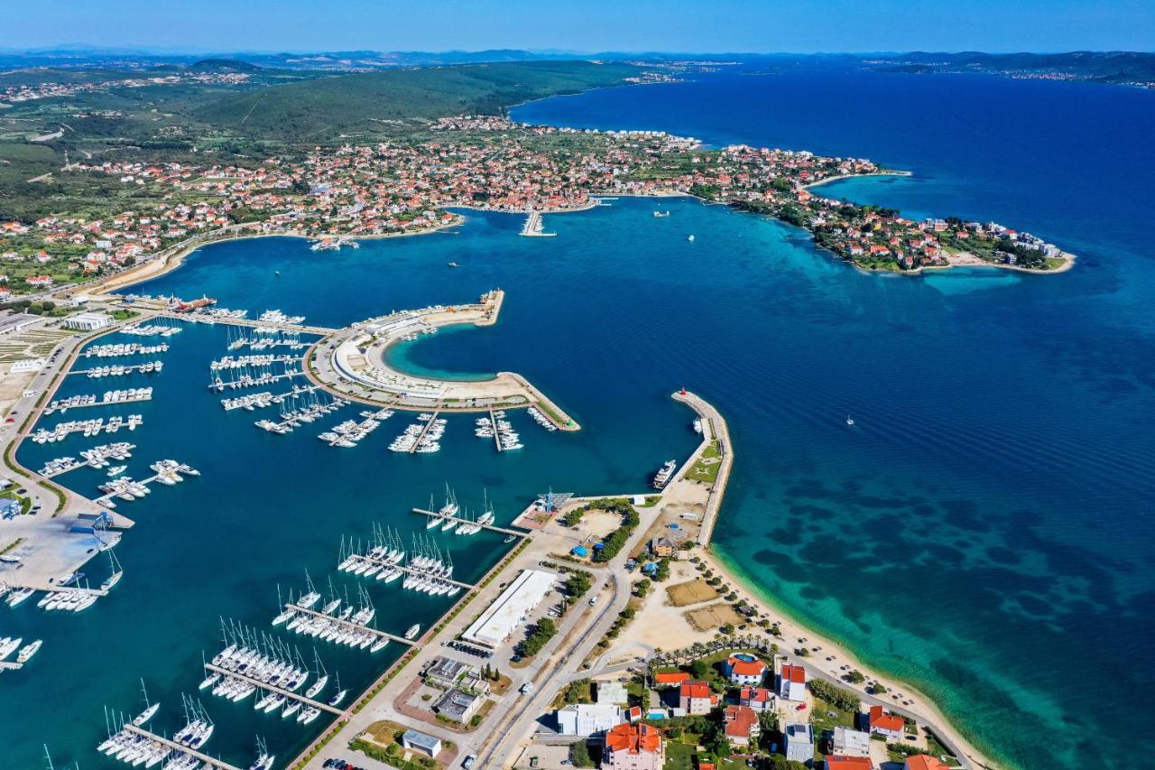 Apartments By The Sea Sukosan, Zadar - 12313 Extérieur photo